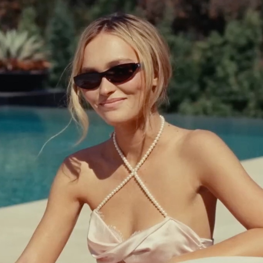 Chanel 5415 sunglasses Lily-Rose Depp